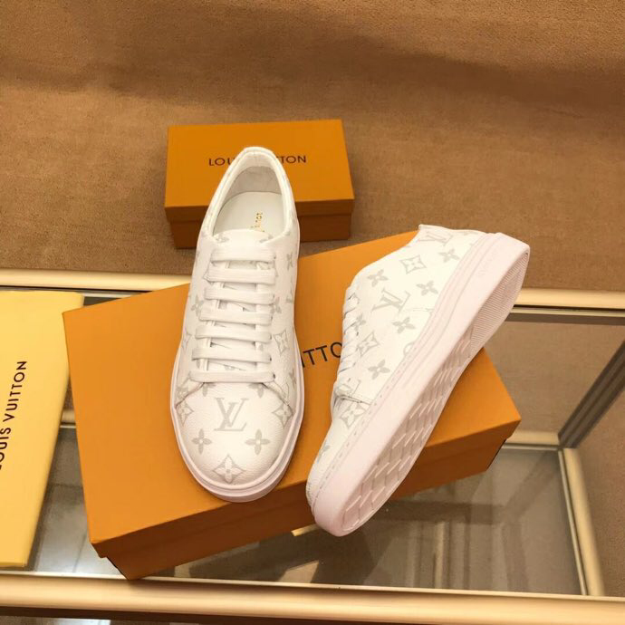 PT - High Quality Luv Sneaker 062