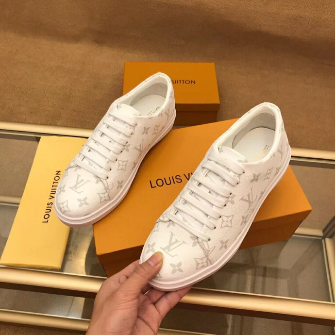 PT - High Quality Luv Sneaker 062