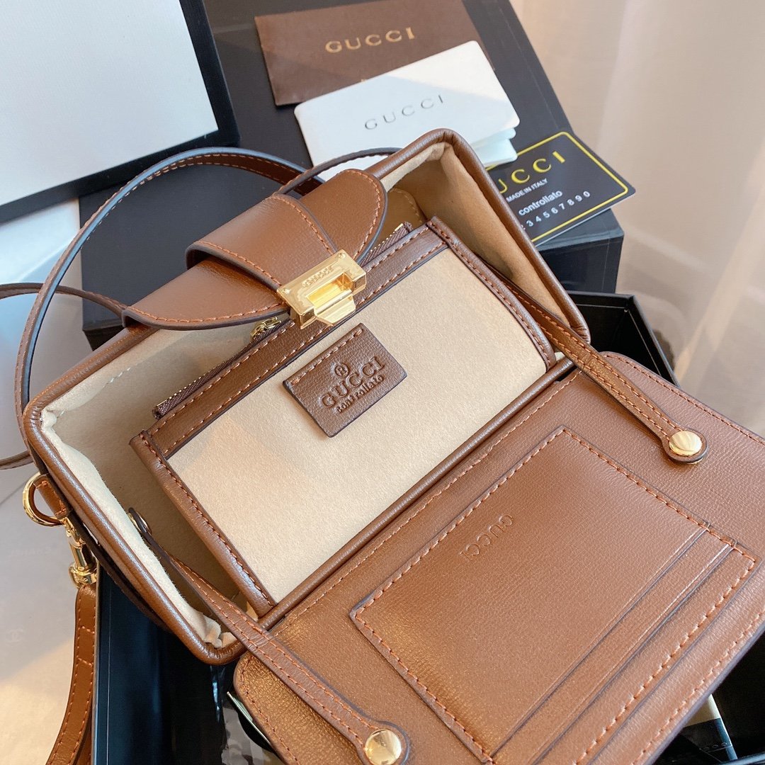 Designer Handbags GI 272
