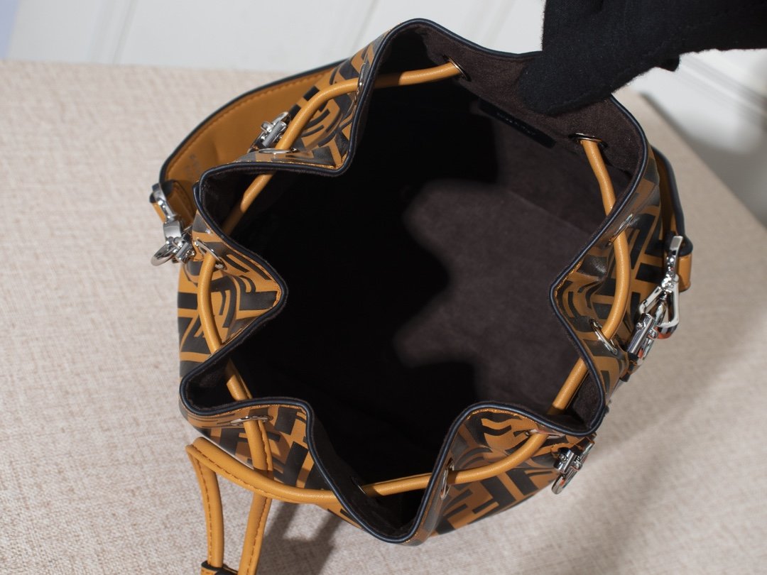 Designer Handbags FD 037