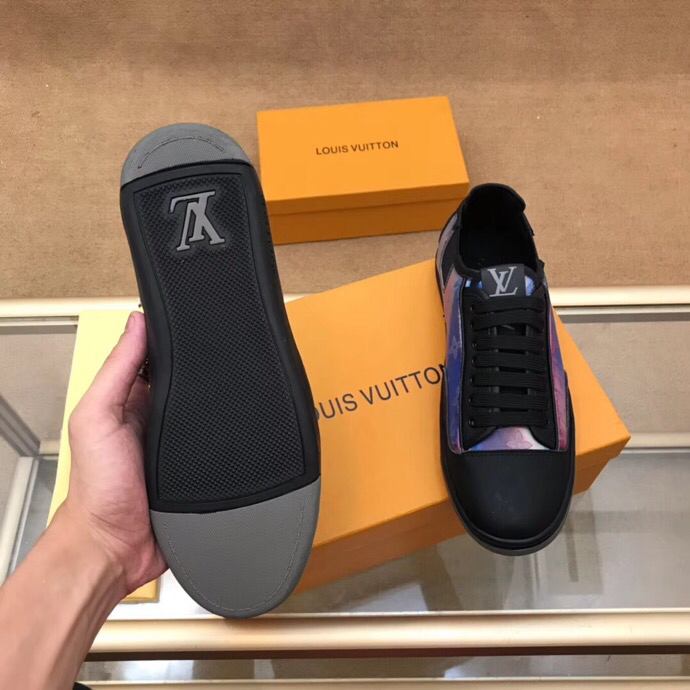 PT - High Quality Luv Sneaker 044