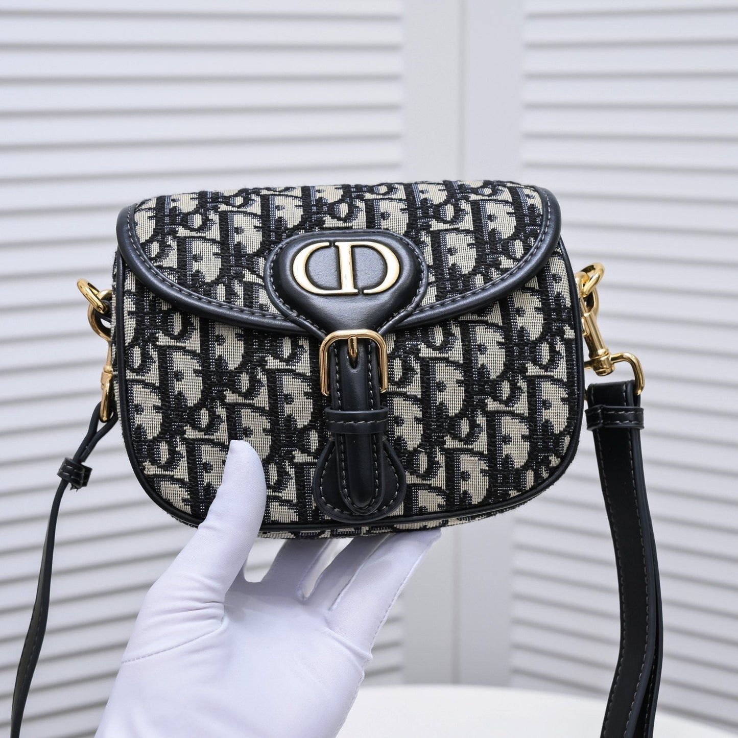 Designer Handbags DR 287