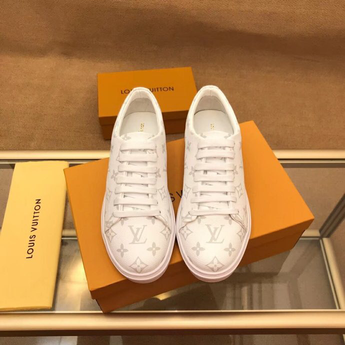 PT - High Quality Luv Sneaker 062