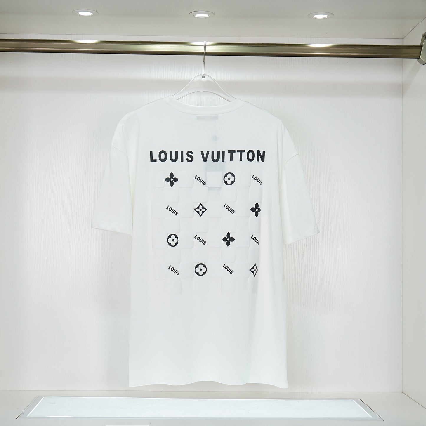 Luxury LN T-Shirt 019
