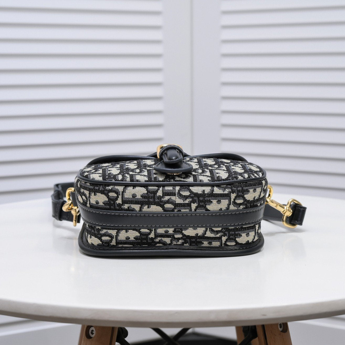 Designer Handbags DR 287