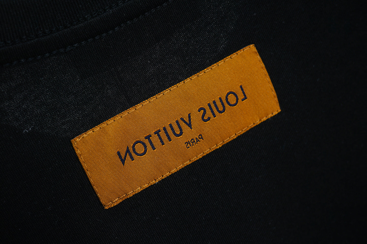Luxury LN T-Shirt 060