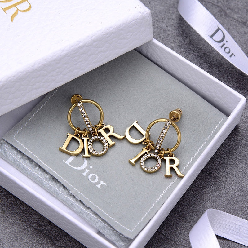High Quality Earring Dir 042