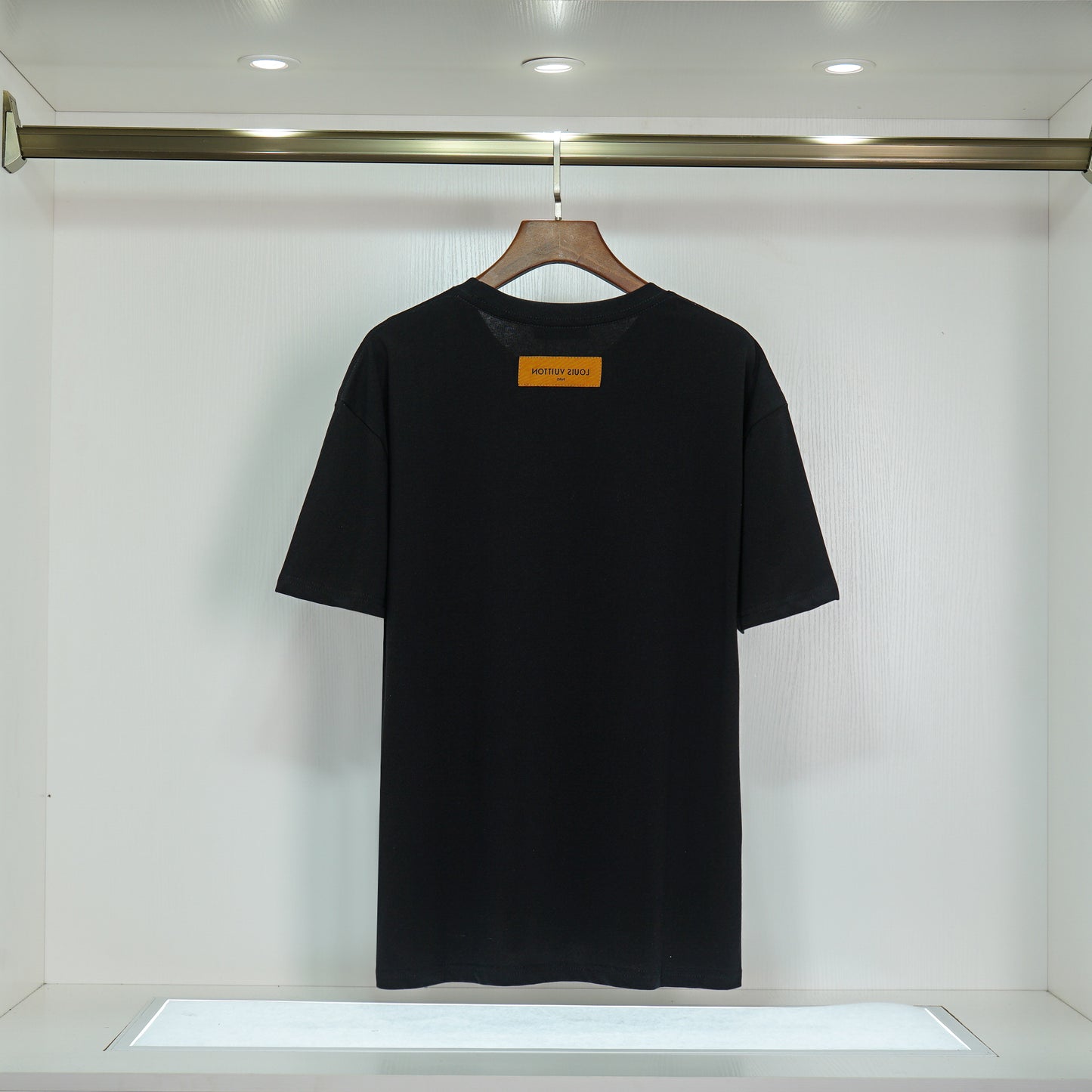 Luxury LN T-Shirt 060