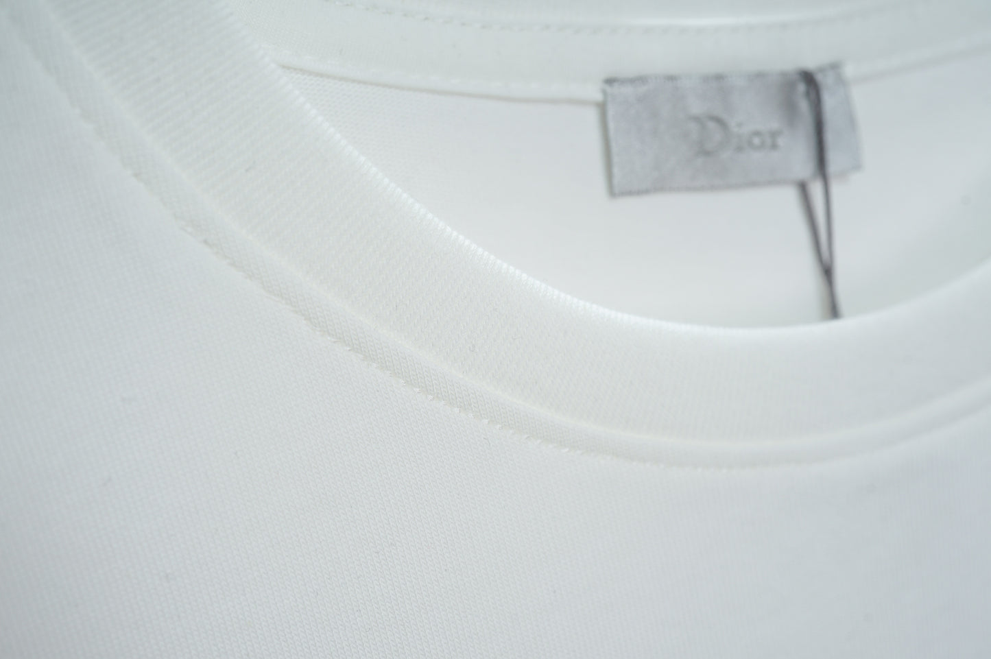 Luxury DR T-shirt 074