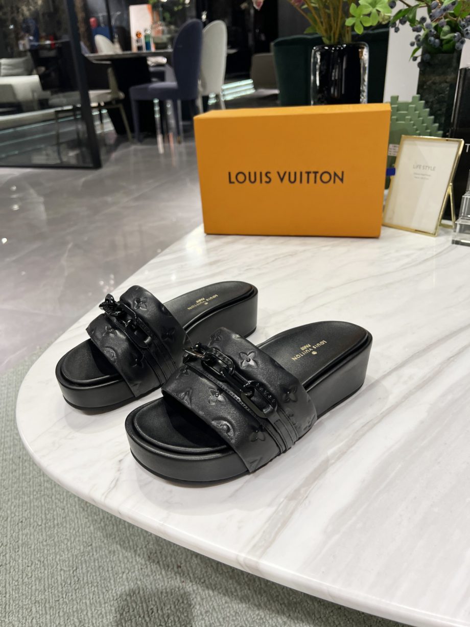 LUV Jumbo Flatform Mule Black For Women LV