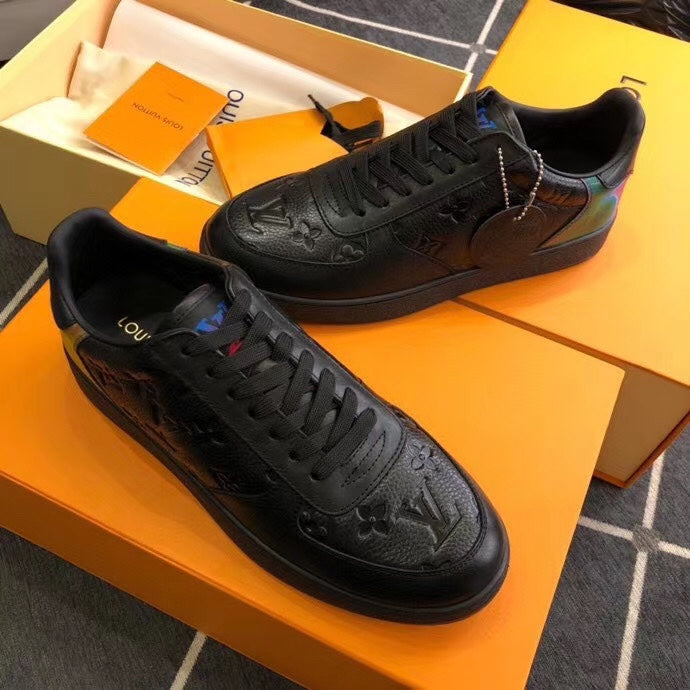 PT - LUV Casual Low Black Sneaker
