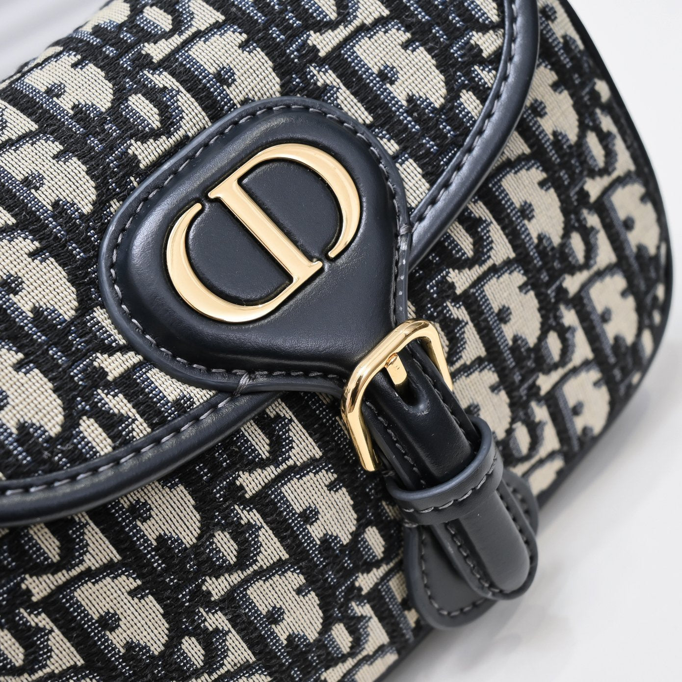 Designer Handbags DR 287