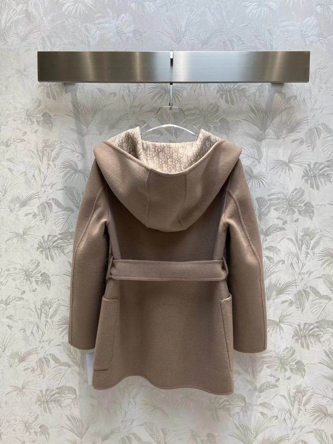 Fc-New Arrival  DIR  Wrap Coat 010