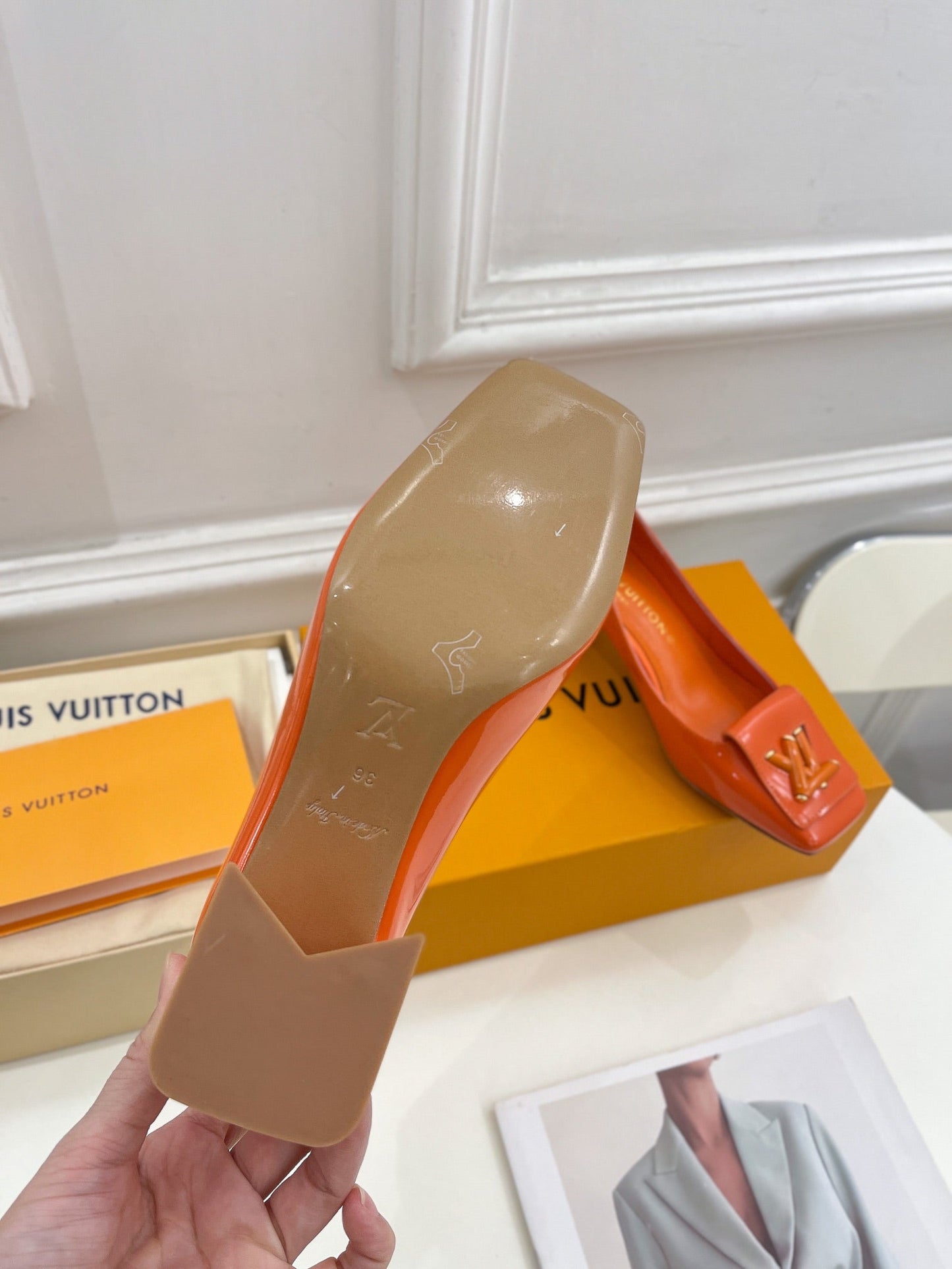 High Quality LUV High Heel Shoes 034