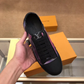 PT - High Quality Luv Sneaker 044