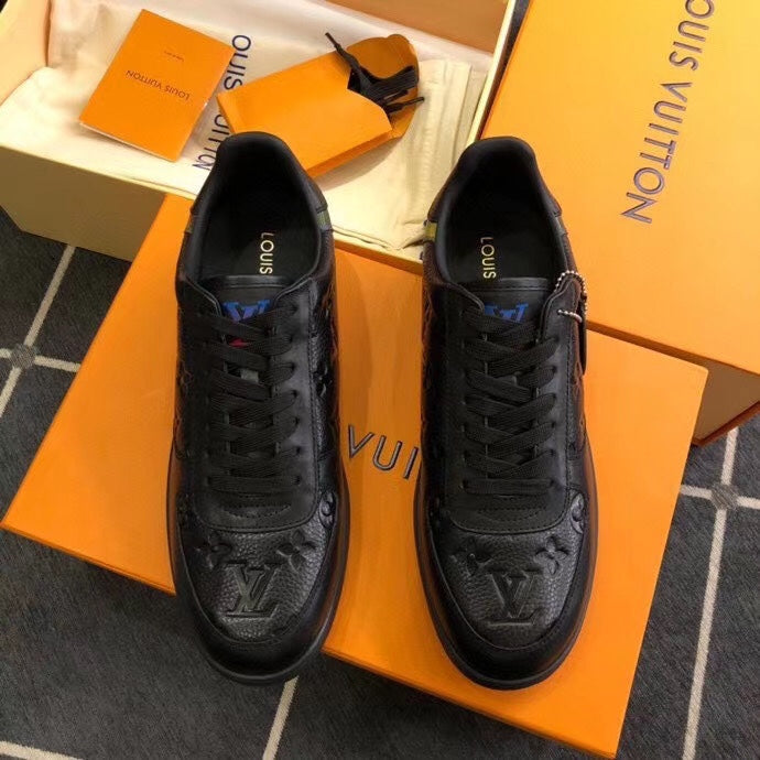 PT - LUV Casual Low Black Sneaker