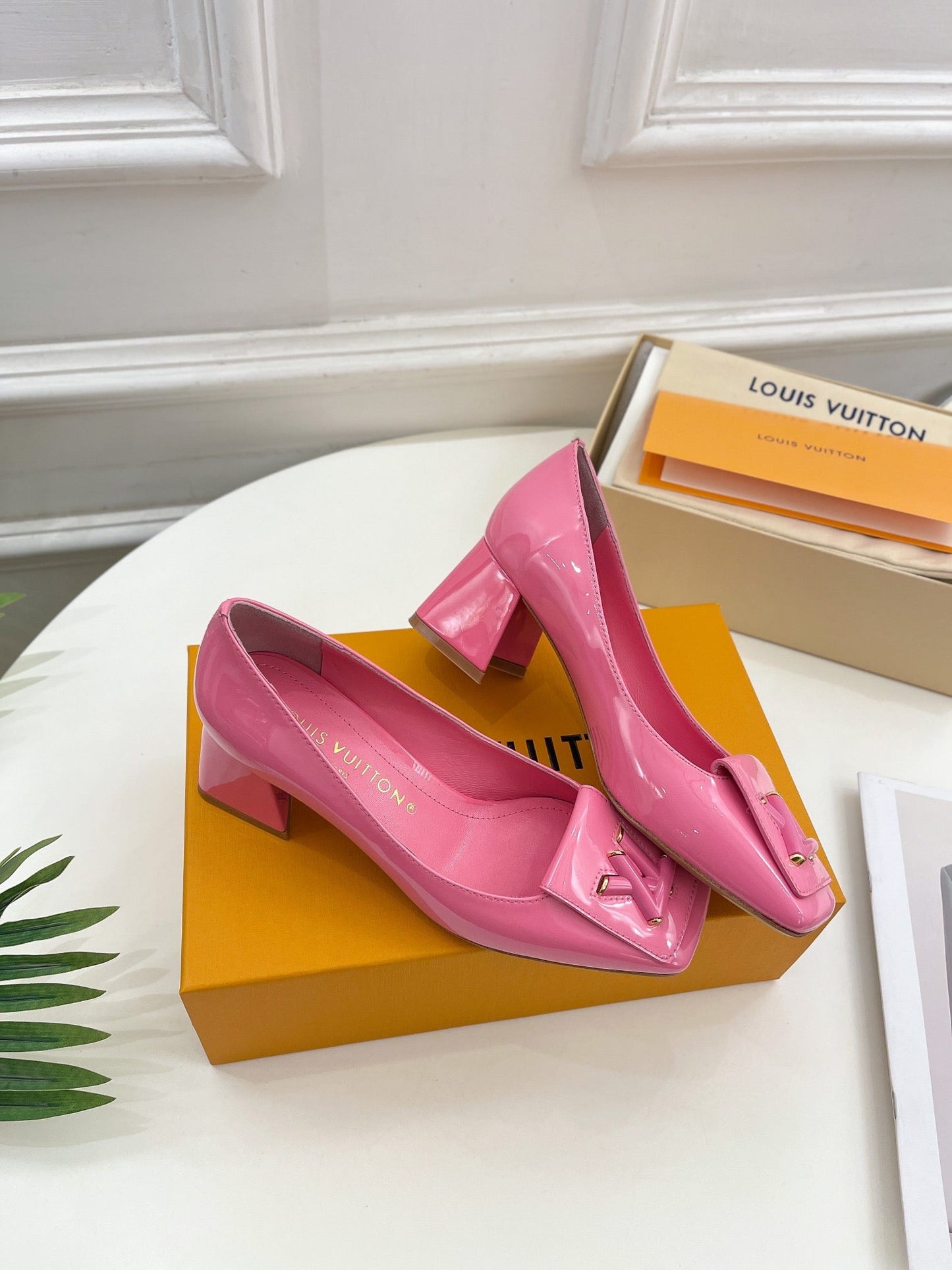 High Quality LUV High Heel Shoes 035
