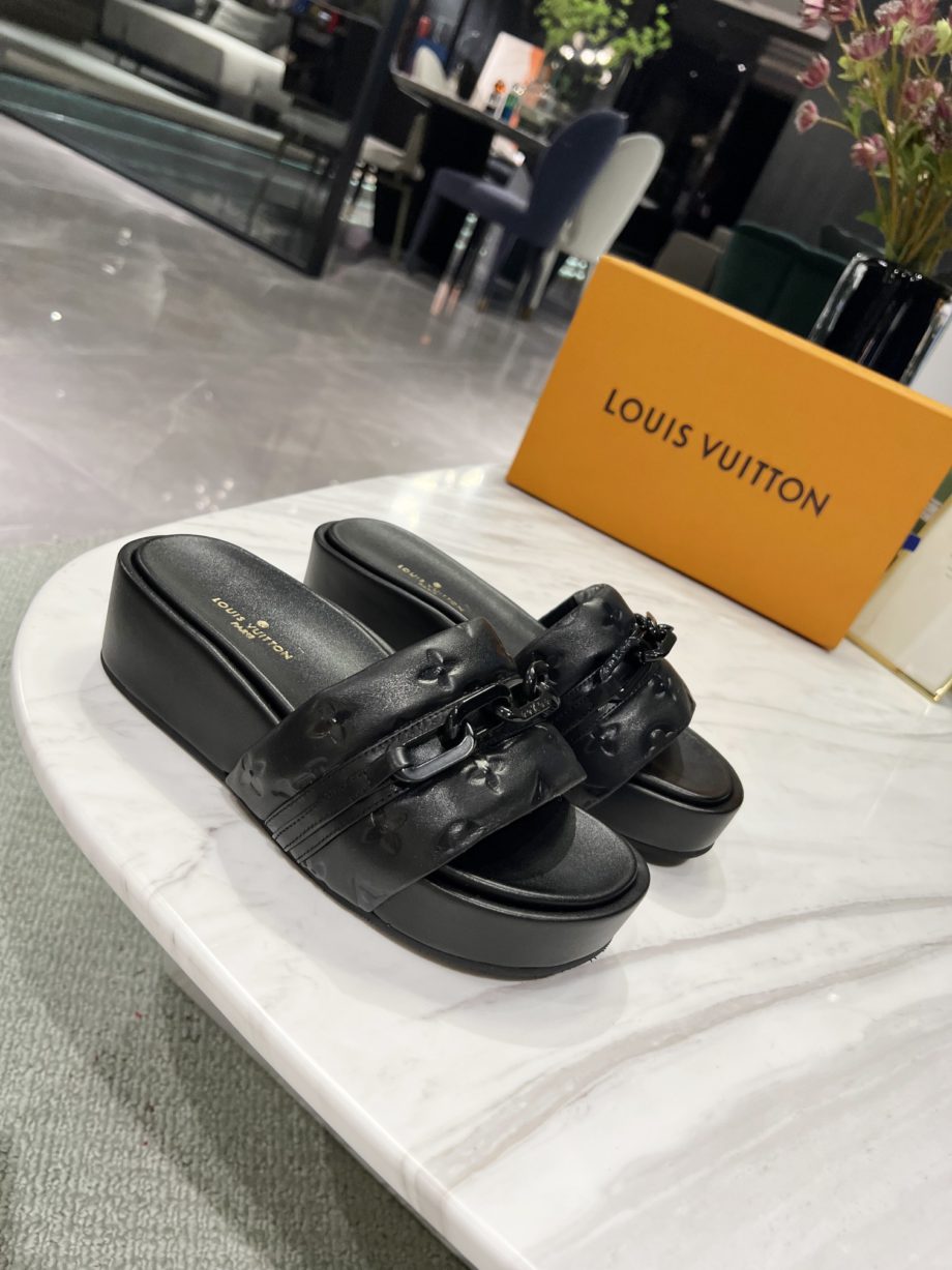 LUV Jumbo Flatform Mule Black For Women LV