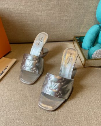 LUV Women's Revival Mule Sliver For Women 1A9Q54